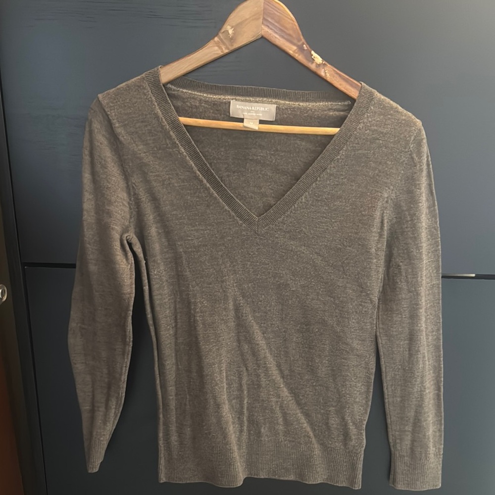 Banana Republic Gray V-Neck Sweater